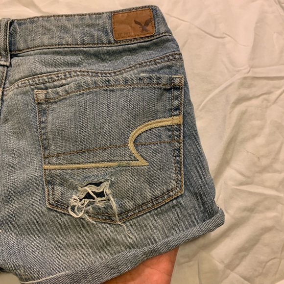 AE Jean shorts size 4 - Picture 2 of 5